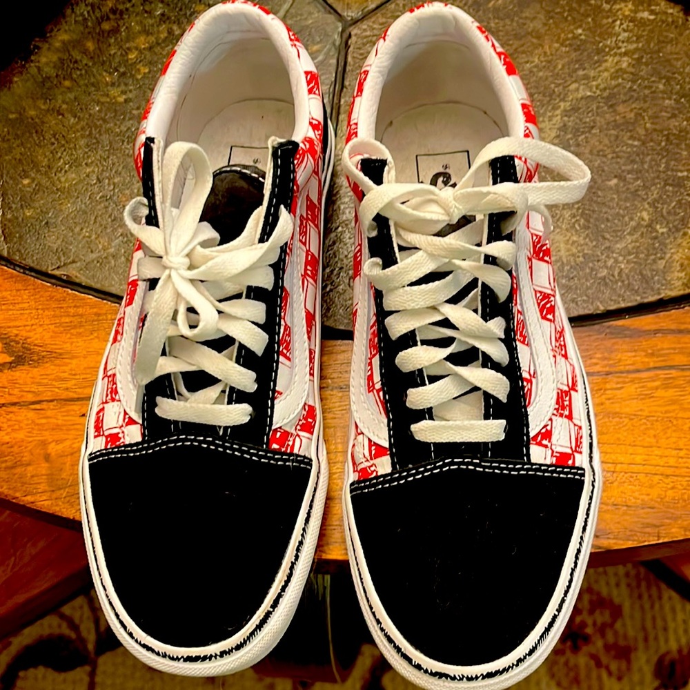 Van’s red and black checker